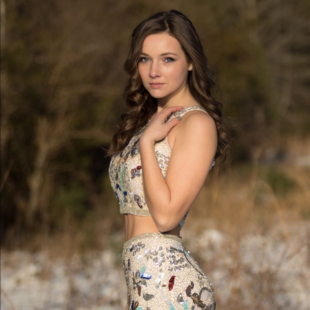 Meet your Posher, Sarah